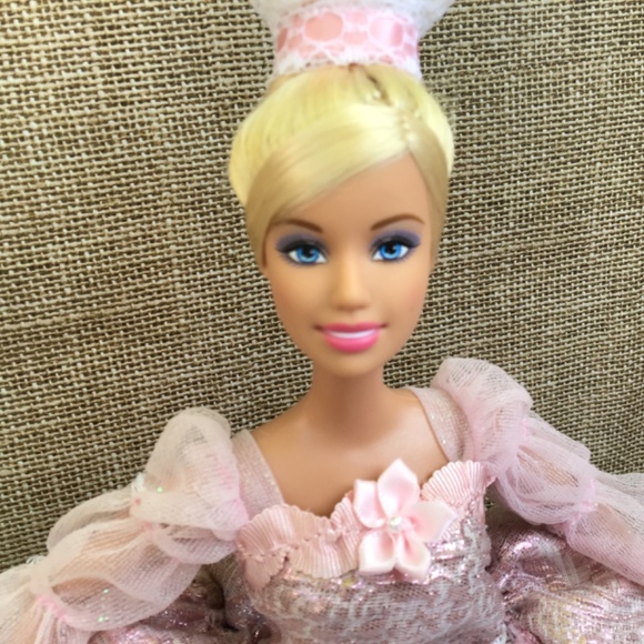 Barbie Doll and Dress - Picture 5 of 10